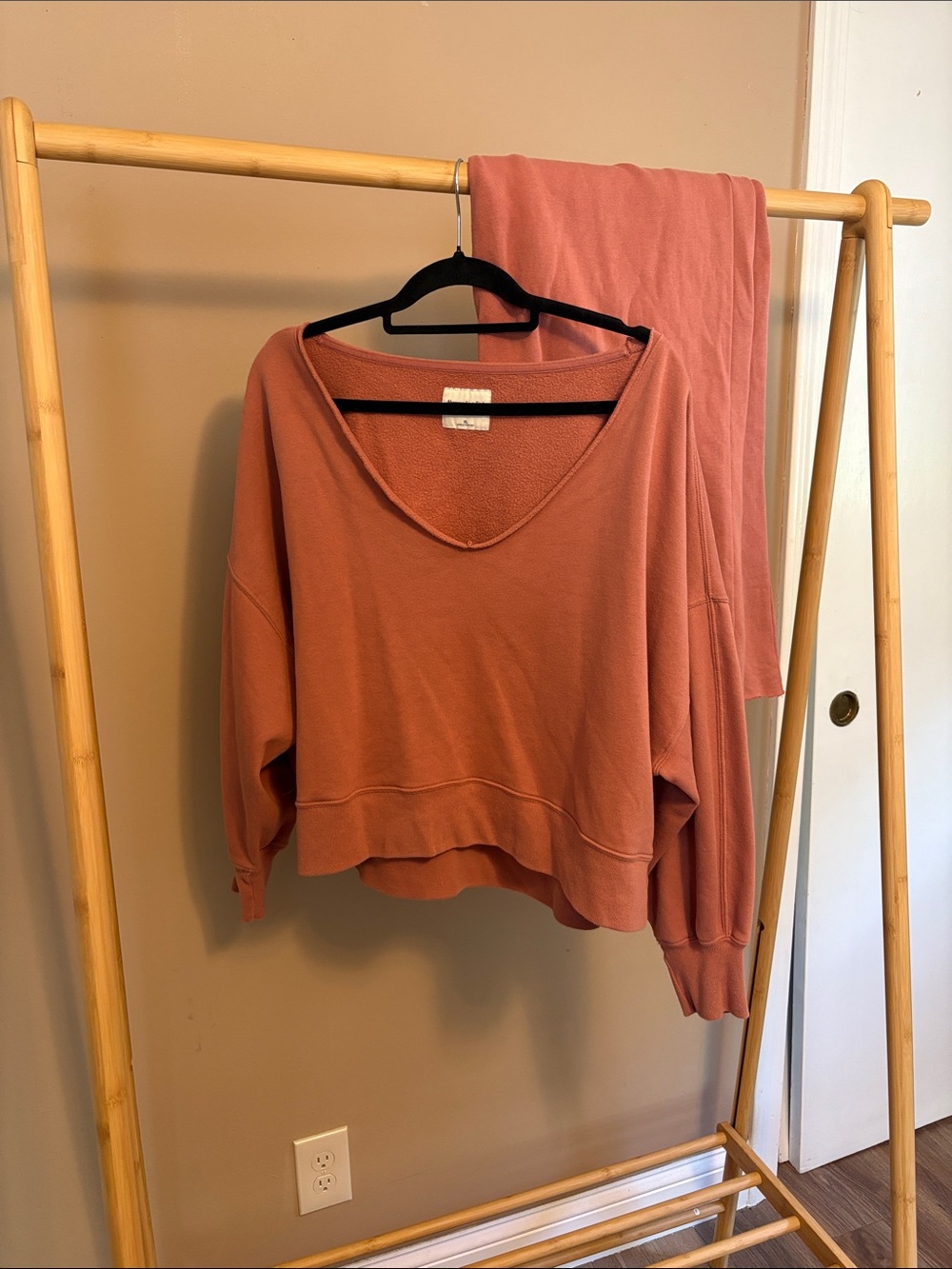 Abercrombie & Fitch Dusty Rose Lounge Top and Pants Set
